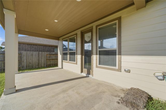 10318 Mount Winchell Drive, Iowa Colony, TX 77583