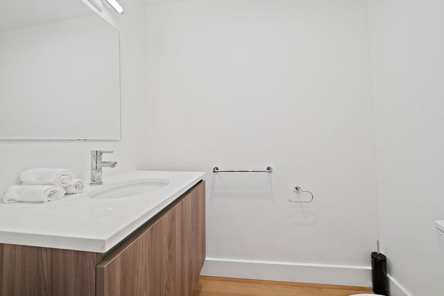 260 Beacon 201, Somerville, MA 02143