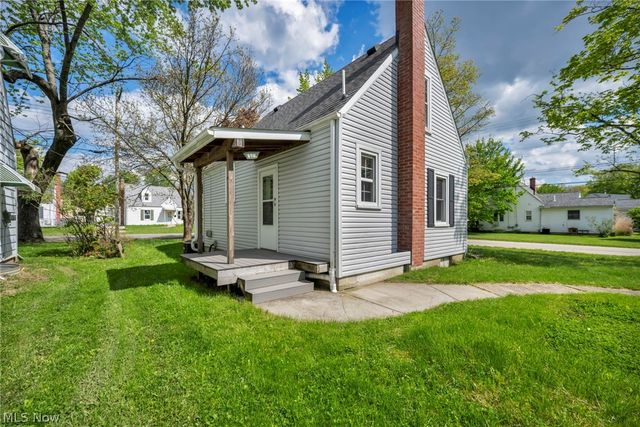 228 Sanford Street, Ravenna, OH 44266