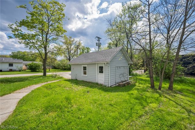 228 Sanford Street, Ravenna, OH 44266