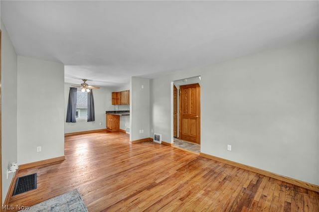 228 Sanford Street, Ravenna, OH 44266