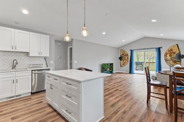 2002 Buffalo Run Road, Buffalo, MN 55313