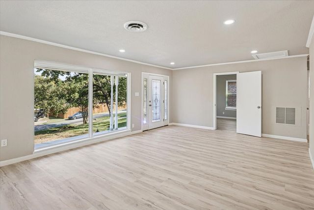 5806 mountainwood, Arlington, TX 76016