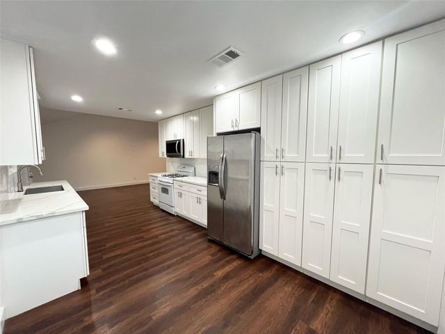 11126 Hanning Lane, Houston, TX 77041