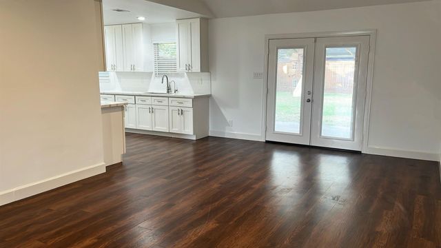 11126 Hanning Lane, Houston, TX 77041