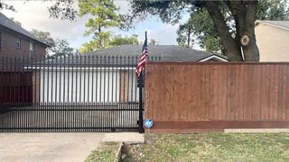 11126 Hanning Lane, Houston, TX 77041