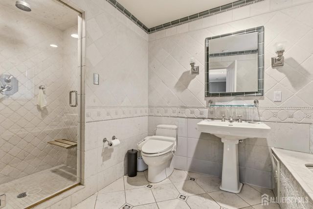 477 Lincoln Avenue, Highland Park, NJ 08904