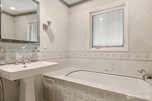 477 Lincoln Avenue, Highland Park, NJ 08904