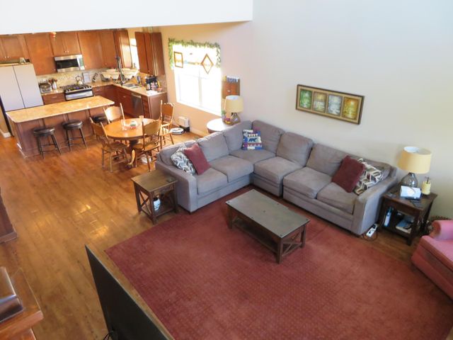 945 Farmington Lane, Delaware, OH 43015
