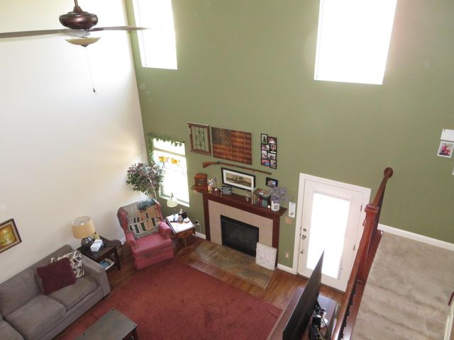 945 Farmington Lane, Delaware, OH 43015