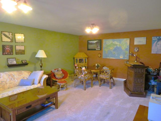 945 Farmington Lane, Delaware, OH 43015