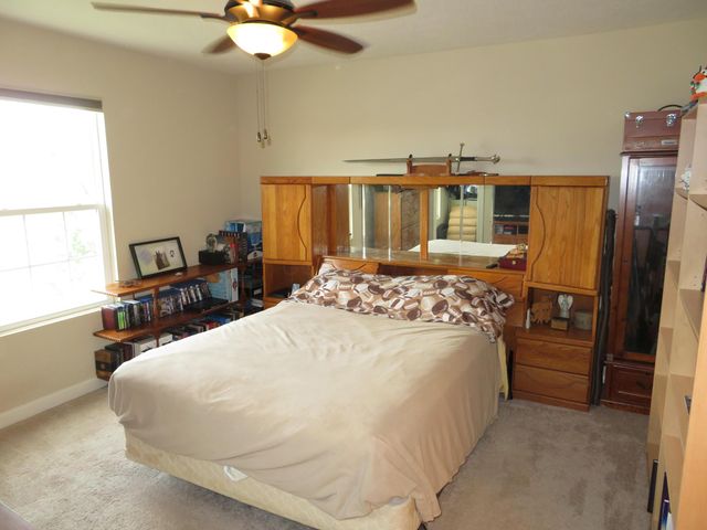 945 Farmington Lane, Delaware, OH 43015