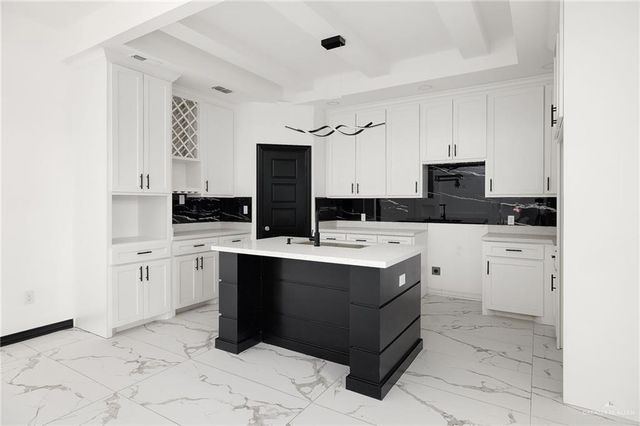 417 S Bowie Street, Elsa, TX 78543