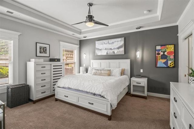 2708 SE 8th Terrace, Blue Springs, MO 64014