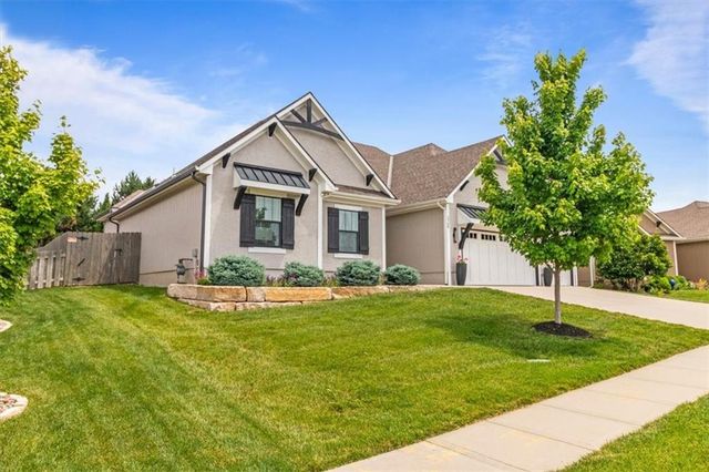 2708 SE 8th Terrace, Blue Springs, MO 64014