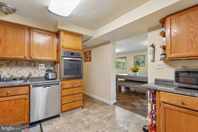 7301 SHEFFIELD DR, Temple Hills, MD 20748