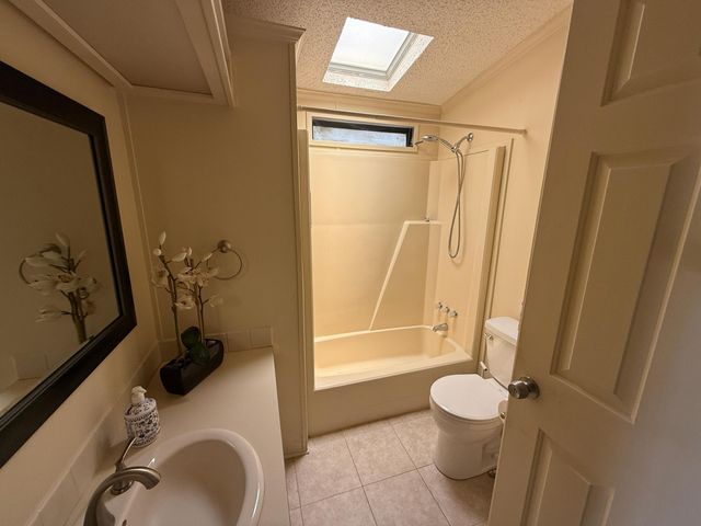 679 Sunny S Avenue, Boynton Beach, FL 33436