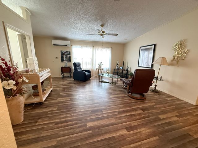 679 Sunny S Avenue, Boynton Beach, FL 33436