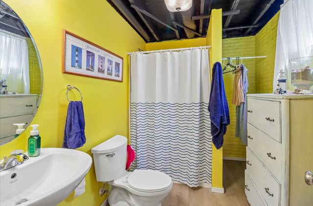 6219 S Union Street, Des Moines, IA 50315