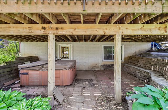 6219 S Union Street, Des Moines, IA 50315