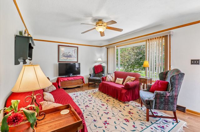 6219 S Union Street, Des Moines, IA 50315