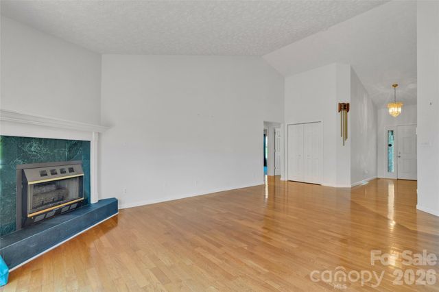 117 Caldonia Drive, Candler, NC 28715