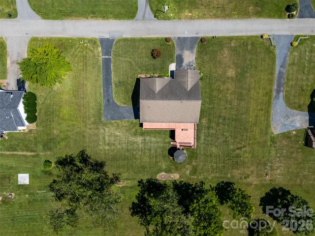 117 Caldonia Drive, Candler, NC 28715