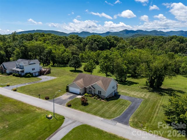 117 Caldonia Drive, Candler, NC 28715