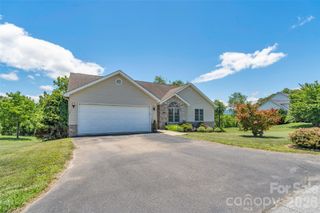 117 Caldonia Drive, Candler, NC 28715