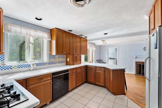 283 Old Pickard Road, Concord, MA 01742