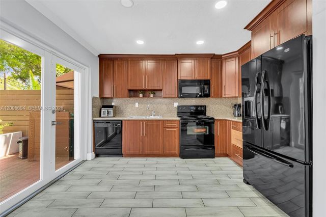 11159 SW 154th Pl, Miami, FL 33196