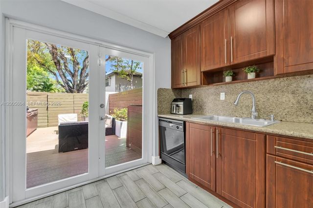 11159 SW 154th Pl, Miami, FL 33196