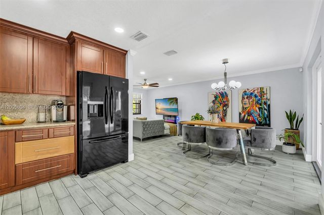 11159 SW 154th Pl, Miami, FL 33196