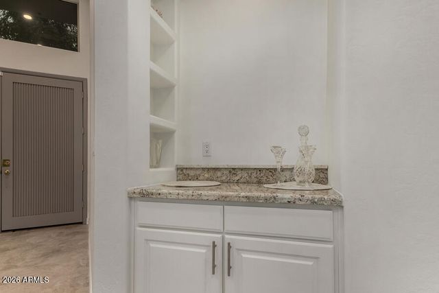 6711 E CAMELBACK Road 31, Scottsdale, AZ 85251