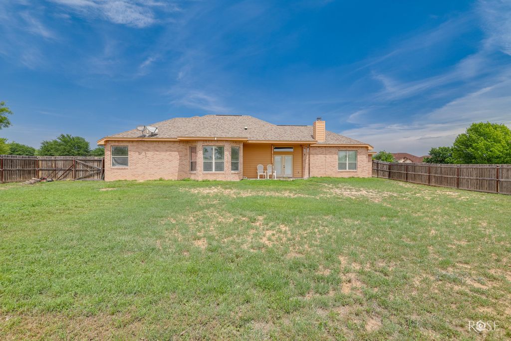 Image 34 of property listing at 3219 Lakota Lane, San Angelo, TX 76901