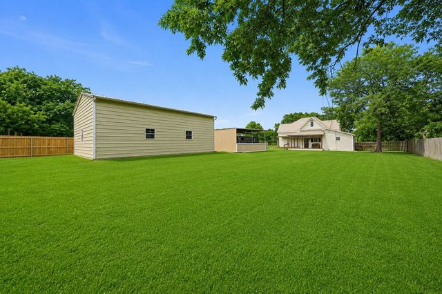 208 Frisco Street, Cumby, TX 75433