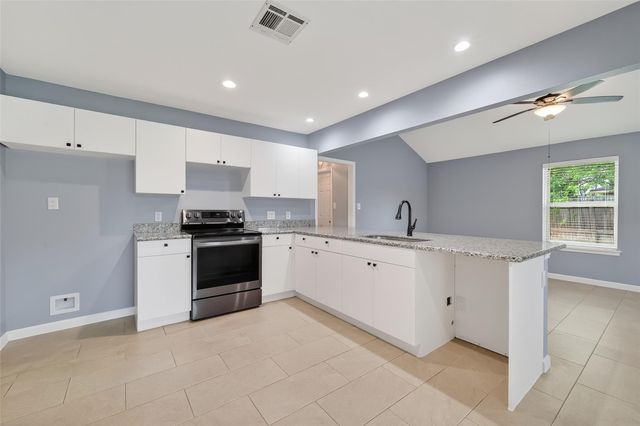 5258 Castlecreek Lane, Houston, TX 77053