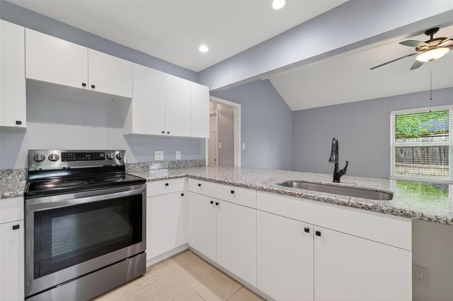 5258 Castlecreek Lane, Houston, TX 77053