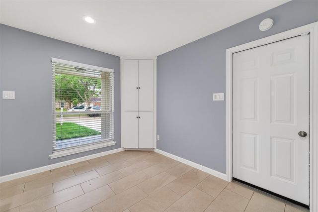 5258 Castlecreek Lane, Houston, TX 77053