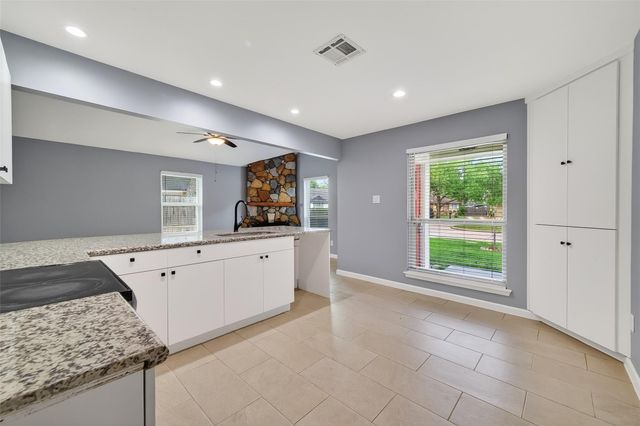 5258 Castlecreek Lane, Houston, TX 77053