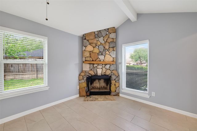 5258 Castlecreek Lane, Houston, TX 77053