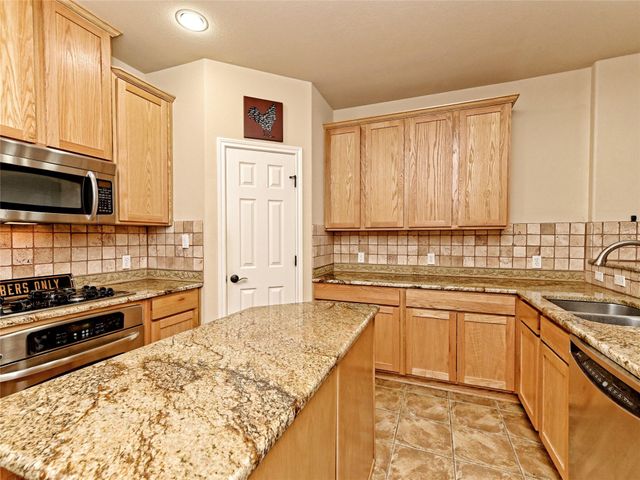 230 Sunrise Ridge LOOP, Austin, TX 78738