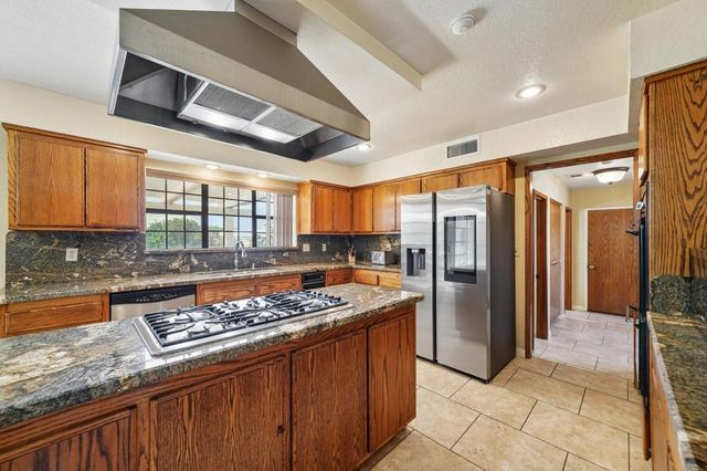 36261 Serape Drive, Yucaipa, CA 92399