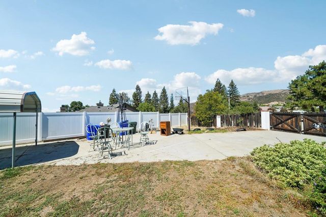 36261 Serape Drive, Yucaipa, CA 92399