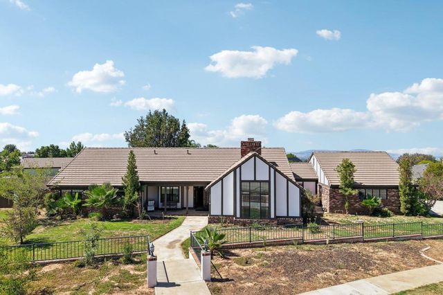 36261 Serape Drive, Yucaipa, CA 92399