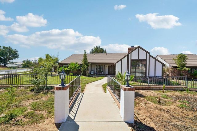 36261 Serape Drive, Yucaipa, CA 92399