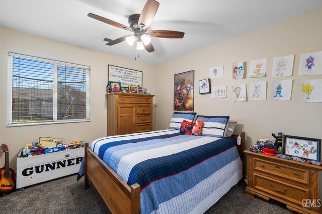 12515 Valentano Avenue, Bakersfield, CA 93312