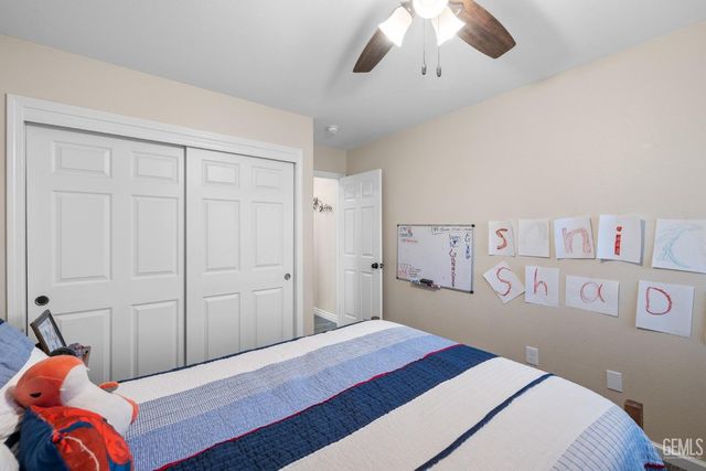 12515 Valentano Avenue, Bakersfield, CA 93312