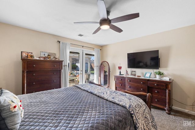 12515 Valentano Avenue, Bakersfield, CA 93312