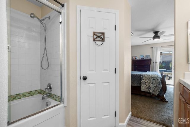 12515 Valentano Avenue, Bakersfield, CA 93312